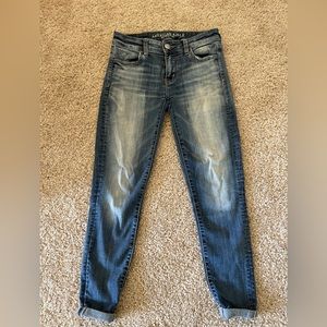 American Eagle low rise jeans size 0 short.
